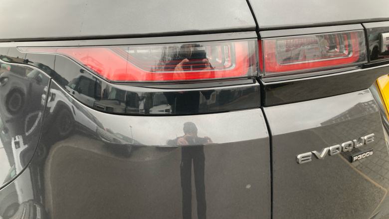 Land Rover Range Rover Evoque 1.5 P300e R-Dynamic HSE 5dr Auto Hatchback